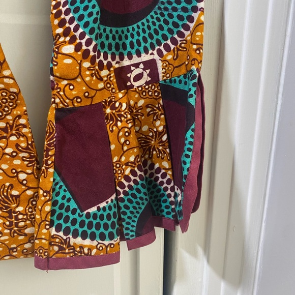 Colorful Patterned Women's Top - Picture 3 of 4